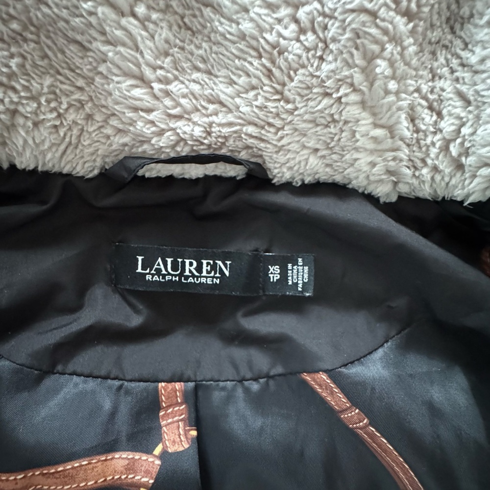 Ralph Lauren - Down-filled coat with Faux Fur trim on hood. Size XS - Picture 7 of 11